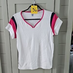 #36 Vibrant V-Neck Tee with Pink and Black Accents Sz Medium Ptp 21